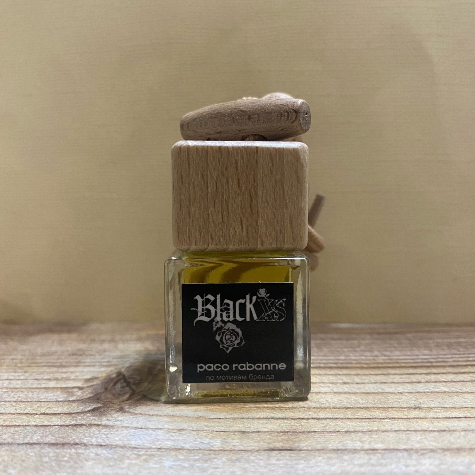 Парфюмерный ароматизатор для машины по мотивам Paco Rabanne "Black XS", 8 мл